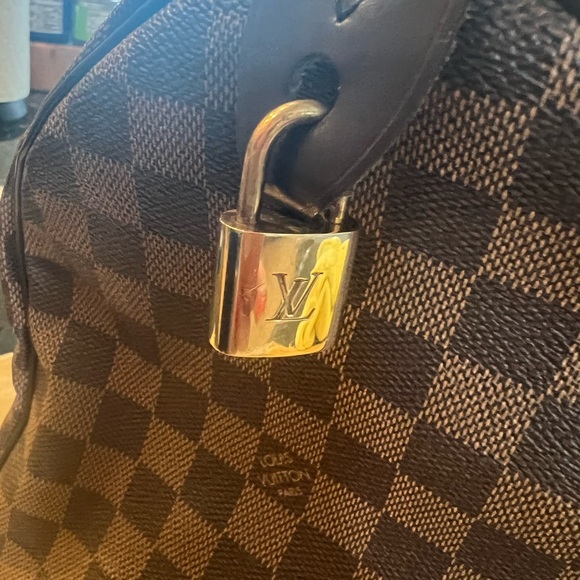 Louis Vuitton Speedy 35, Damier Ebene, Mint Condition with Dust Bag, Lock, Key - Picture 11 of 16